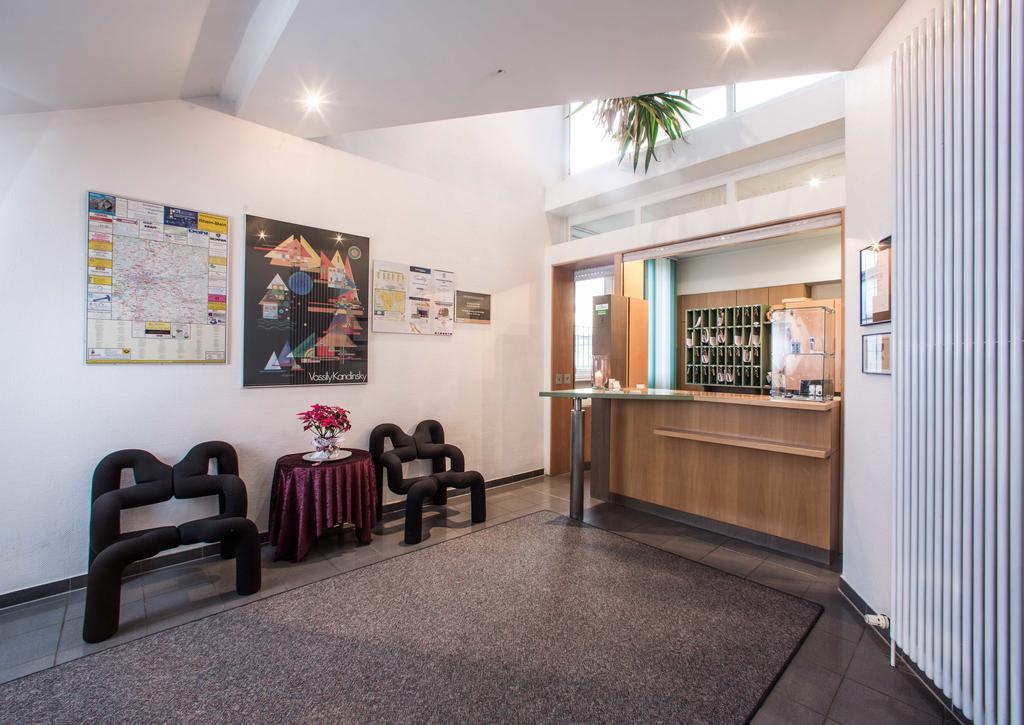 Hotel An Der Waldstrasse Groß-Zimmern 외부 사진